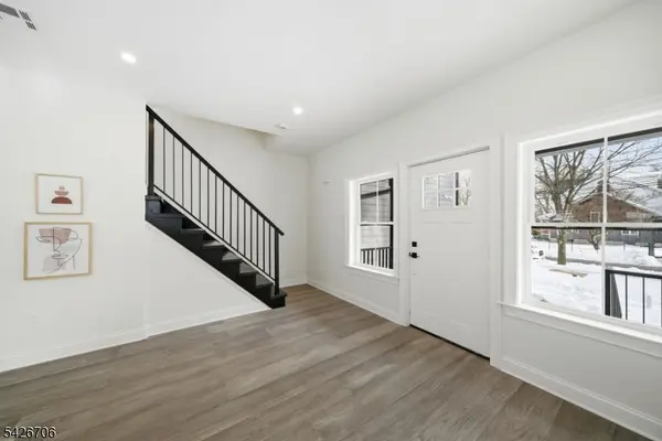 28 Irving St, Montclair Twp., NJ 07042