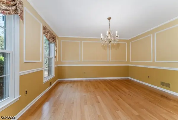 894 Ardsley Ln, Bridgewater Twp., NJ 08807