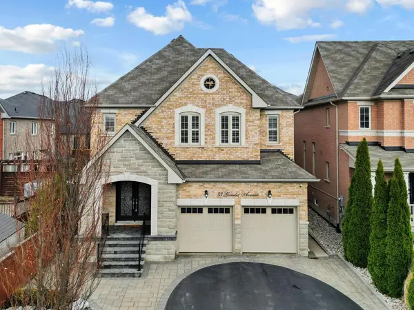33 Gambit AVE, Vaughan, ON L4H 0Y7