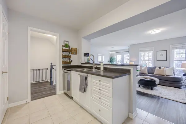 766 Challinor TER, Milton, ON L9T 7V5