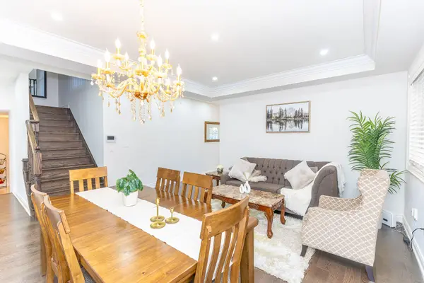 1535 Mendelson HTS, Milton, ON L9E 1H3