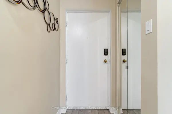 2001 Bonnymede DR #15, Mississauga, ON L5J 4H8