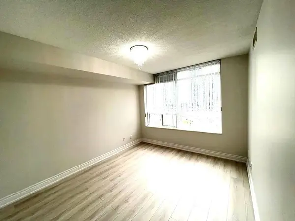 310 Burnhamthorpe RD #1401, Mississauga, ON L5B 4P9