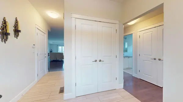 19 Donaldson CT, Brockville, ON K6V 7J1