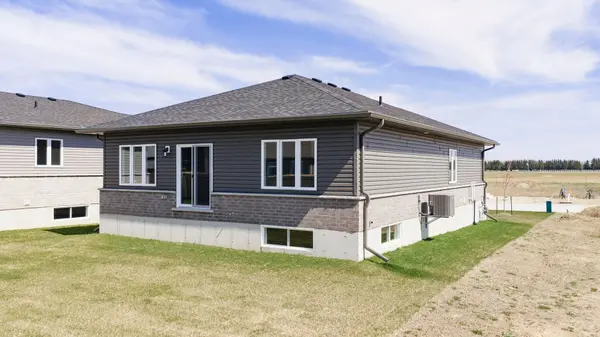 380 HAWTHORNE ST, Saugeen Shores, ON N0H 2C3