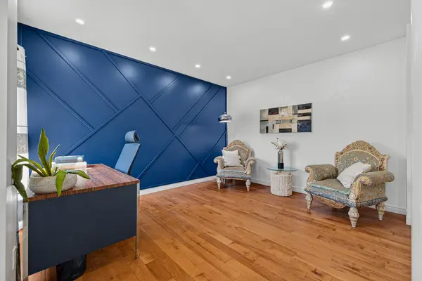 14 Hearthbridge ST, Kitchener, ON N2R 1L5