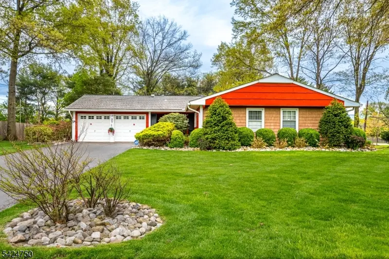 27 Landry Rd, Franklin Twp., NJ 08873