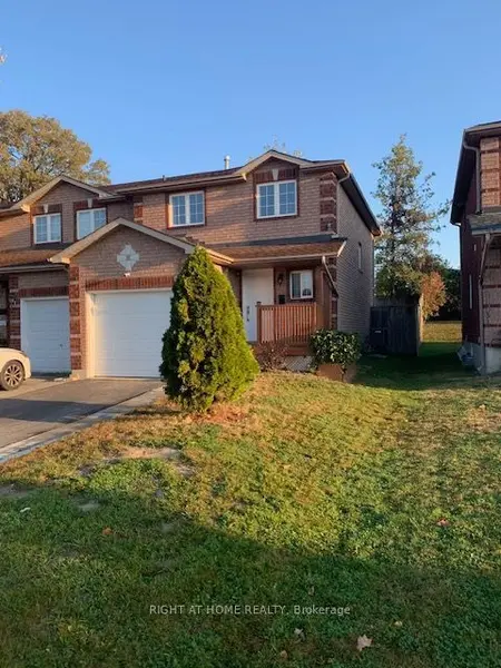 362 Dunsmore LN, Barrie, ON L4M 7B2