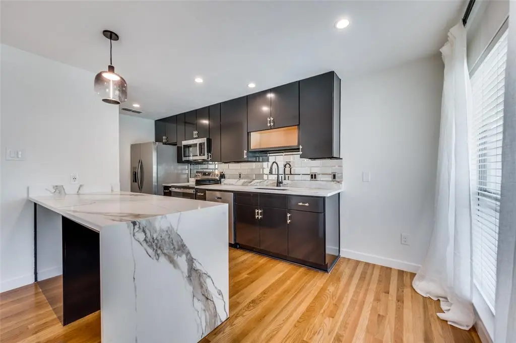 4616 W Lovers Lane #208, Dallas, TX 75209