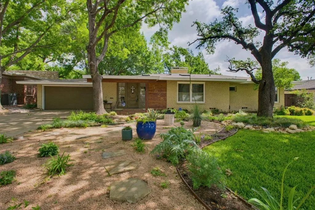 3628 Manderly Place, Fort Worth, TX 76109