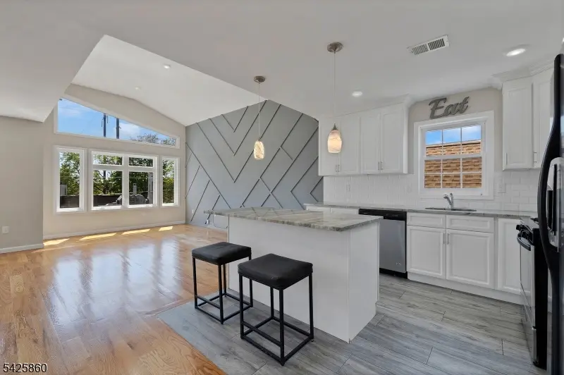 12 Rome St, Newark City, NJ 07105