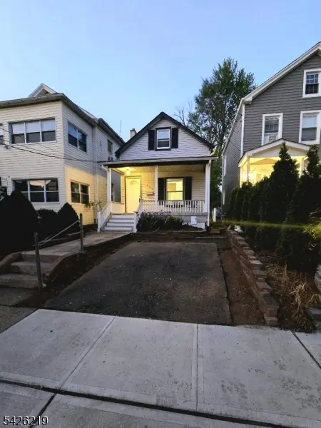 126 Duer St, North Plainfield Boro, NJ 07060