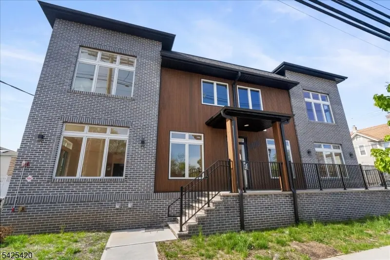 1108 Mcbride Ave #1, Woodland Park, NJ 07424