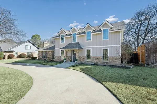 3804 Ashbury Lane, Bedford, TX 76021