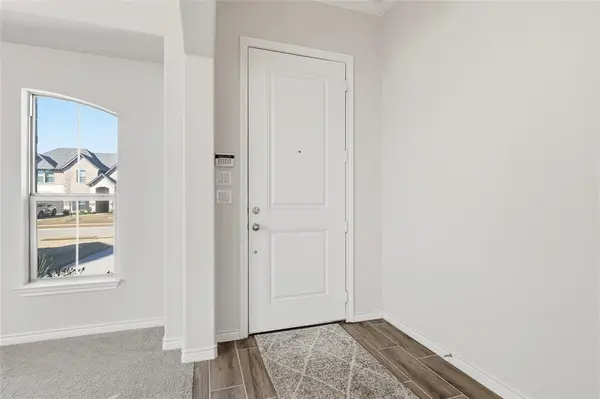 112 Mockingbird Hill, Joshua, TX 76058