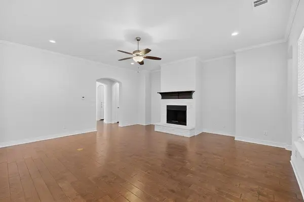 805 Rustic Trail, Midlothian, TX 76065