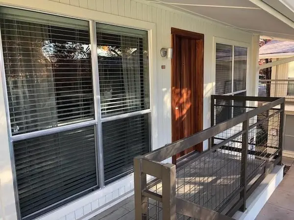 4616 W Lovers Lane #208, Dallas, TX 75209