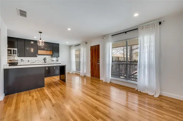 4616 W Lovers Lane #208, Dallas, TX 75209