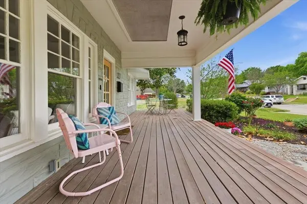 2121 Western Avenue, Fort Worth, TX 76107