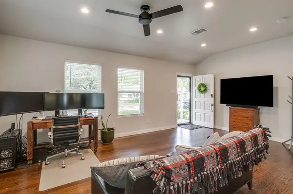 3821 Linden Avenue, Fort Worth, TX 76107