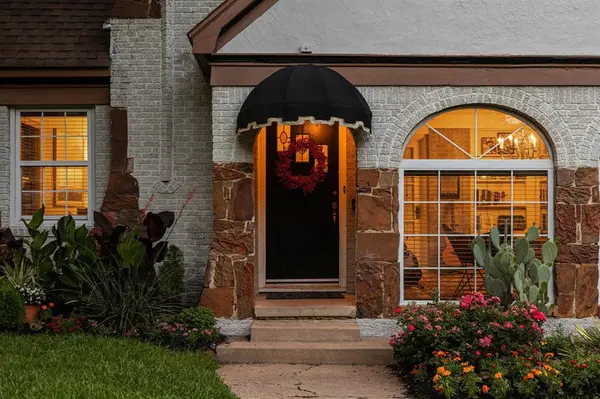 816 Newell Avenue, Dallas, TX 75223