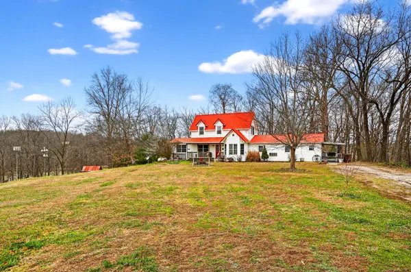 1521 Sam Gilliland Rd, Oak Hill, OH 45656