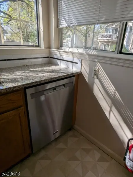 16 Dunbar Court, Bedminster Twp., NJ 07921