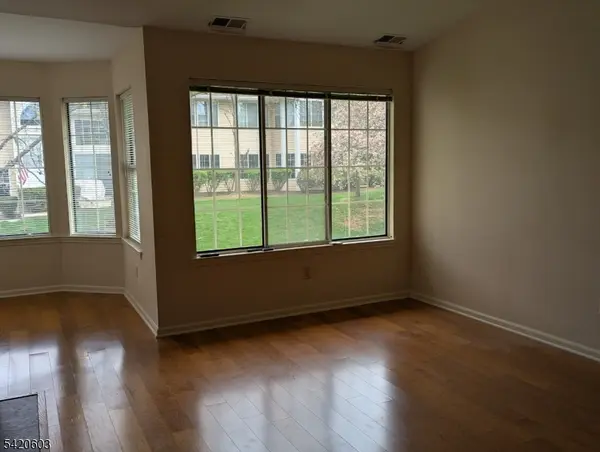 16 Dunbar Court, Bedminster Twp., NJ 07921