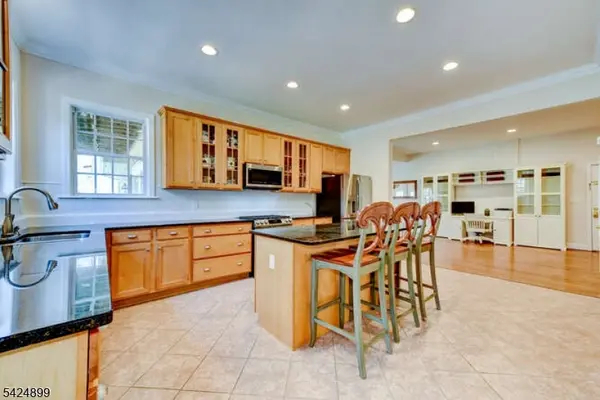 1812 Bellew Pl, South Plainfield Boro, NJ 07080