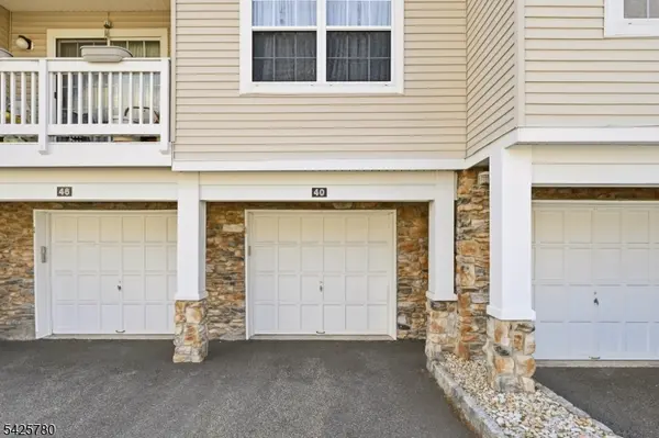 40 Loch Ln, Roxbury Twp., NJ 07852