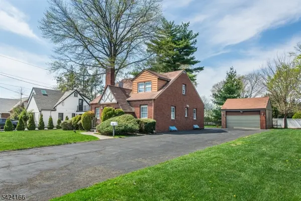 488 Grove St, Clifton City, NJ 07013