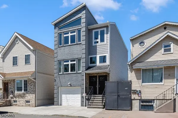 12 Rome St, Newark City, NJ 07105