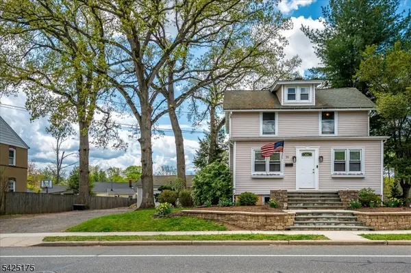 35 Edgewood Ter, South Bound Brook Boro, NJ 08880