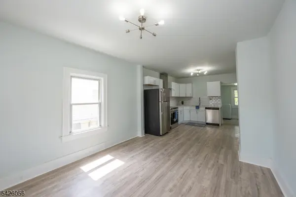 19 John Wilton St, Franklin Boro, NJ 07416