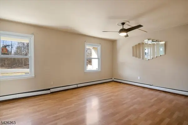 63 W William St, Lincoln Park Boro, NJ 07035