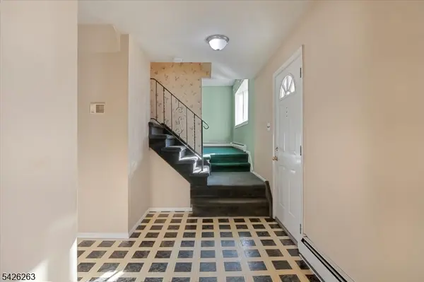 63 W William St, Lincoln Park Boro, NJ 07035