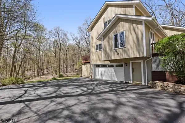 53 Lee Hill Rd, Byram Twp., NJ 07821