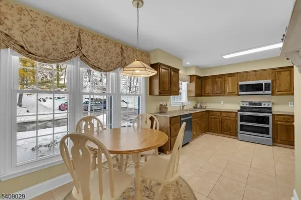 1 Partridge Ct, Allamuchy Twp., NJ 07840