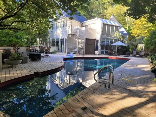 72 Washington Valley Rd, Morris Twp., NJ 07960