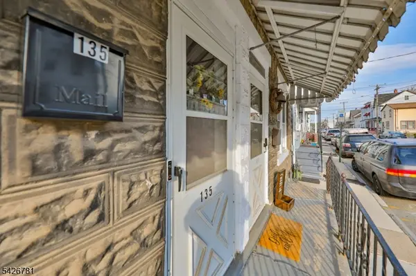 135 Mercer St, Phillipsburg Town, NJ 08865