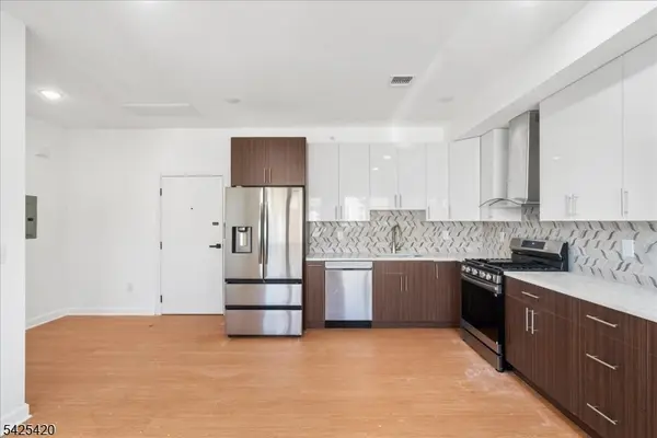 1108 Mcbride Ave #1, Woodland Park, NJ 07424