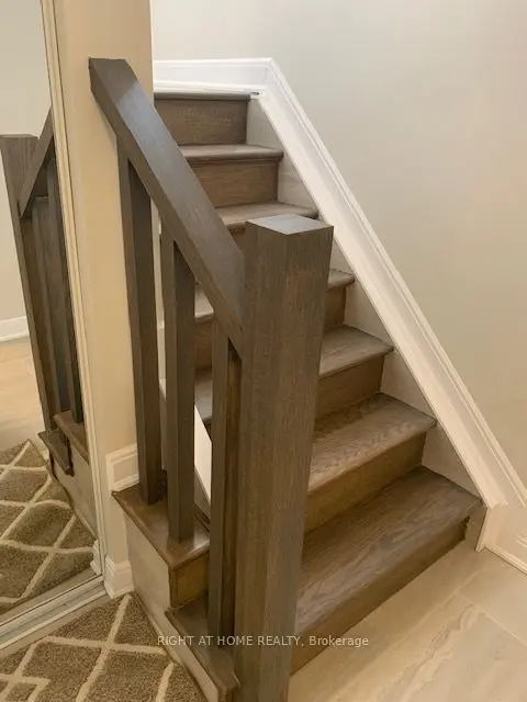 362 Dunsmore LN, Barrie, ON L4M 7B2