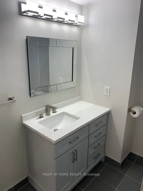 362 Dunsmore LN, Barrie, ON L4M 7B2