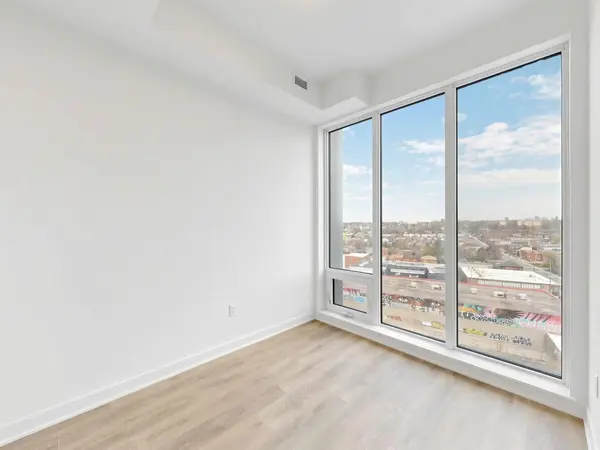 1185 Dupont ST #915, Toronto W02, ON M6H 0G5