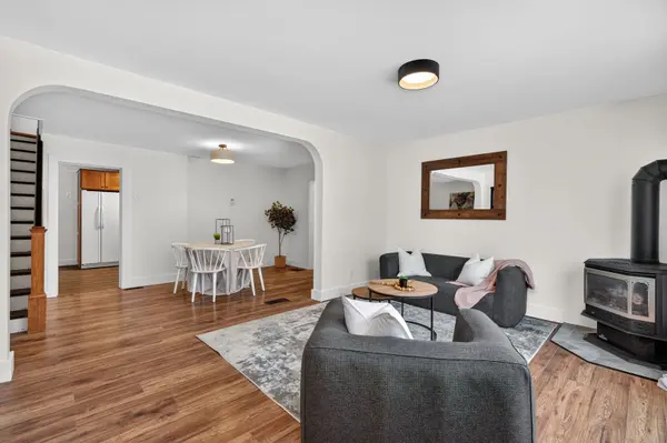 11 Silver ST, Huntsville, ON P1H 1M2