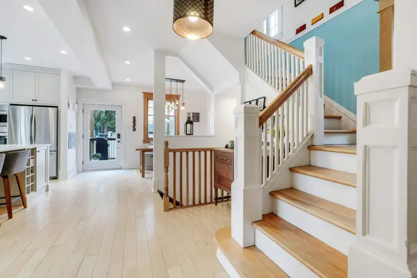 203 Cameron AVE, Glebe - Ottawa East And Area, ON K1S 0X4