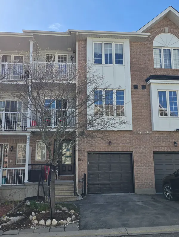 158 Fordham Private, Carlington - Central Park, ON K2C 4G5