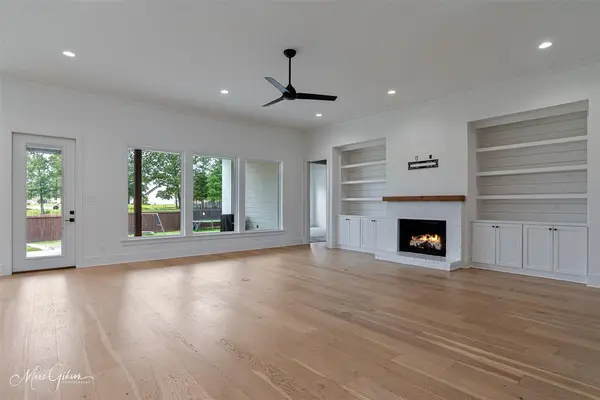 10946 Whispering Path Drive, Shreveport, LA 71106