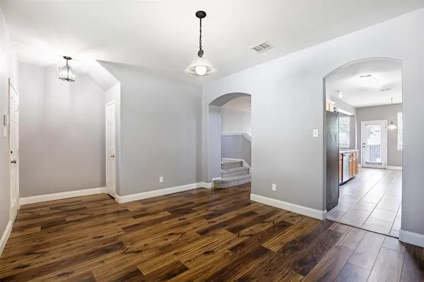 917 Warbler, Aubrey, TX 76227