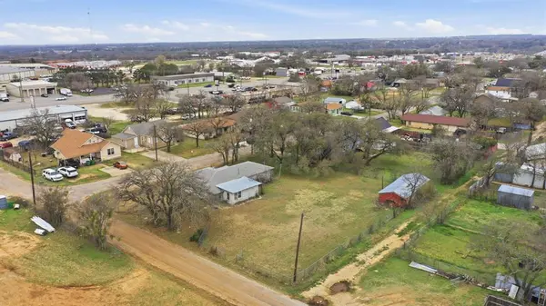 609 E Broadway Street, Stephenville, TX 76401